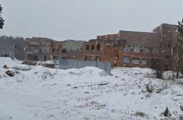 Недостроенный морг сносят в Сургуте