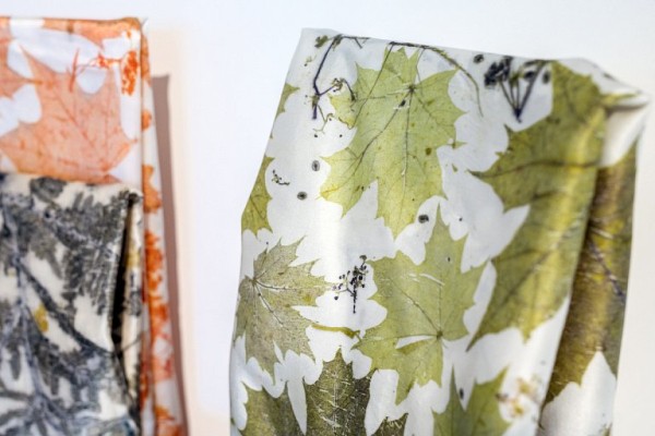 В Сургуте появилось производство одежды с отпечатком настоящих растений В Сургуте появилось производство одежды с отпечатком настоящих растений