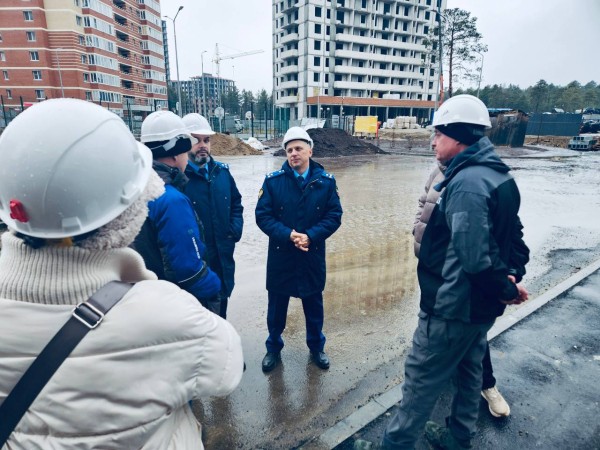 Заместитель прокурора Югры Григорий Сухоруков проинспектировал ход строительства «проблемного» объекта долевого строительства в г.Сургуте  