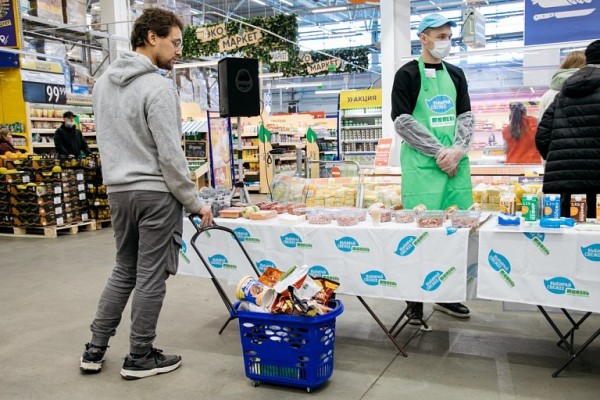 Из магазинов ХМАО с начала года изъяли 5 тонн недоброкачественных продуктов