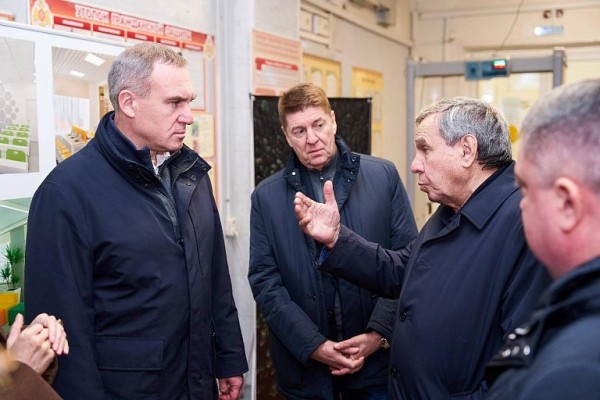 Власти ХМАО запросят помощь в капремонте аэропортов у Совета Федерации