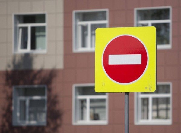 В ХМАО ограничили движение на дороге, ведущей к новому мосту через Обь