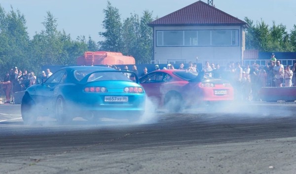 Югорские гонщики настраивают автомобили для зимнего дрифт-сезона