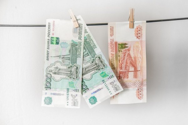 В начале осени жители ХМАО стали брать меньше кредитов