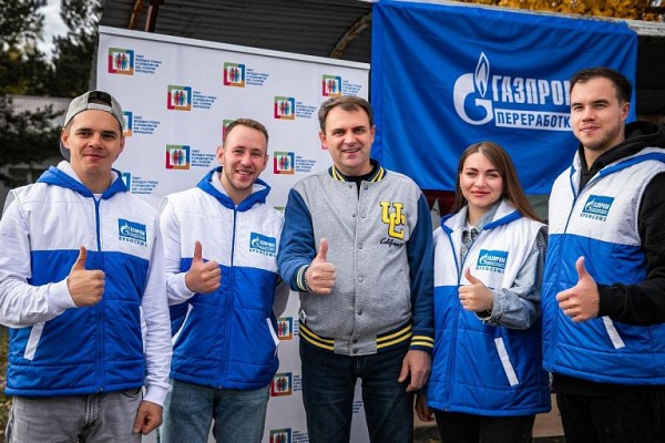 Команда газовиков Сургута пополнилась на сто человек Команда газовиков Сургута пополнилась на сто человек