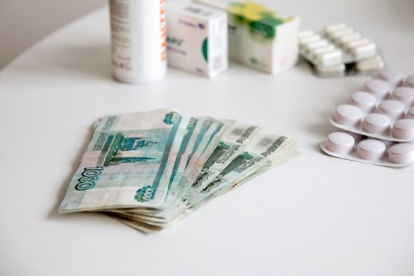 В ХМАО неработающим пенсионерам выплатят по 3 тыс рублей к юбилею региона