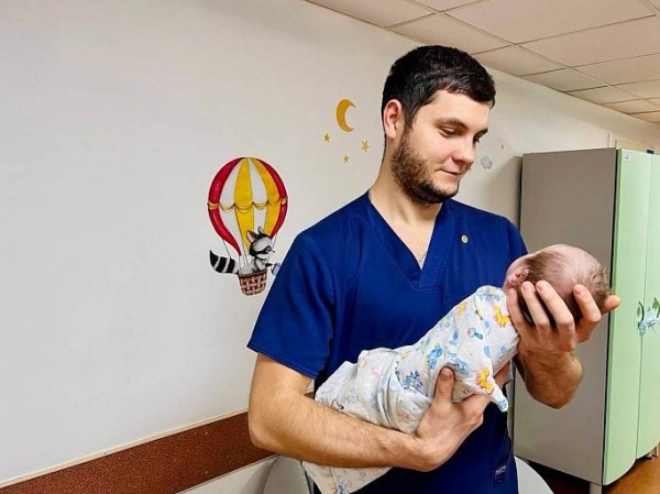 В Сургуте кардиохирурги спасли жизнь новорожденному с четырьмя пороками сердца