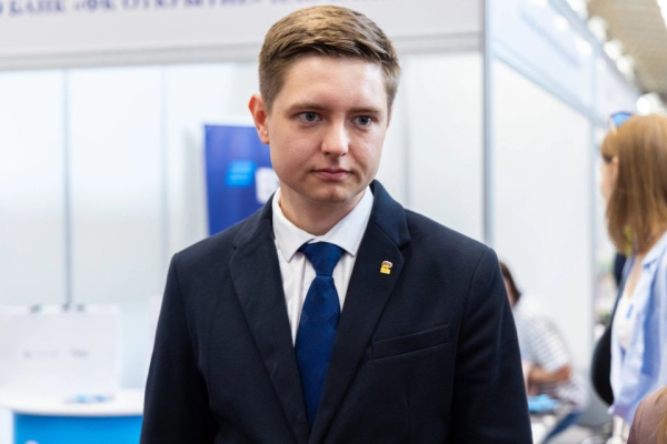 Эксперты из Югры рассказали, благодаря чему Югра заняла второе место среди регионов по материальному благополучию жителей