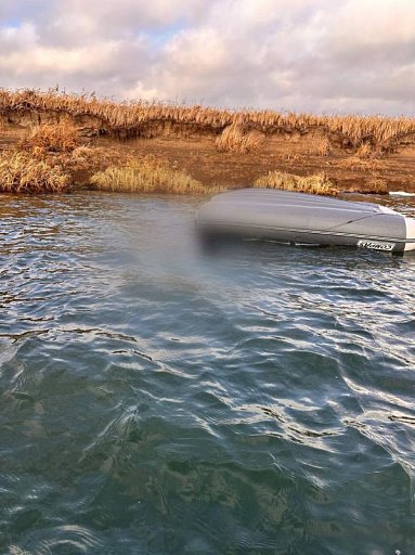 Под Сургутом перевернулась лодка, утонули два рыбака