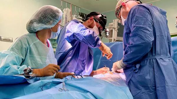 В Сургуте вылечили крайне редкий рак оболочки легких В Сургуте вылечили крайне редкий рак оболочки легких