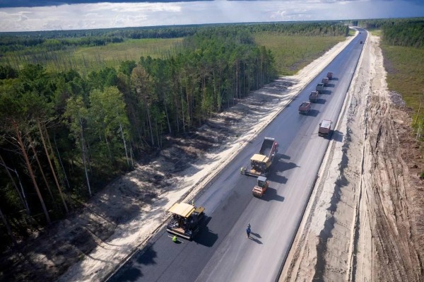 Югра запросила в СовФеде поддержку на строительство дорог, моста и развитие транспортной инфраструктуры