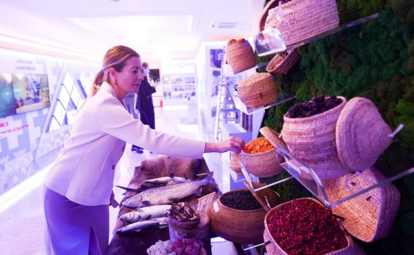 Чем гордится Югра? Регион представил все самое лучшее на выставке в Совфеде