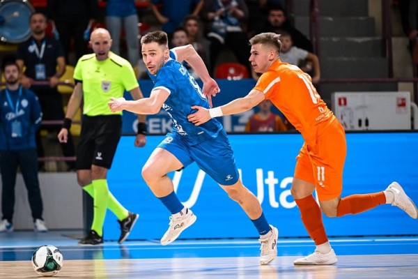 Волейболисты и футзалисты Сургута одержали яркие победы на домашних площадках