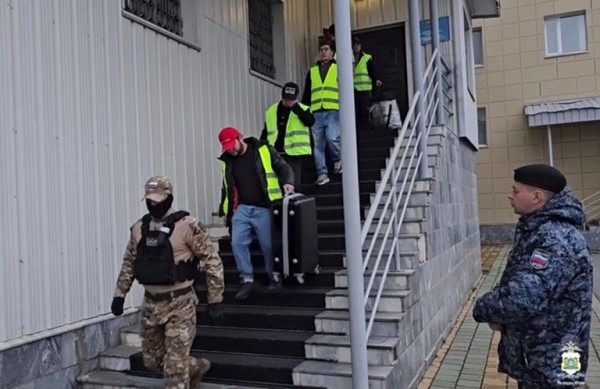 В ХМАО к концу 2025 года депортируют больше 1000 мигрантов В ХМАО к концу 2025 года депортируют больше 1000 мигрантов