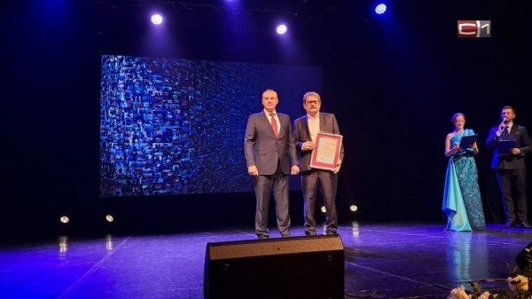 На юбилей СургутИнформ-ТВ приехал губернатор Югры Руслан Кухарук На юбилей СургутИнформ-ТВ приехал губернатор Югры Руслан Кухарук