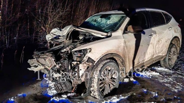 Смертельное ДТП: на трассе в Сургутском районе столкнулись два автомобиля Смертельное ДТП: на трассе в Сургутском районе столкнулись два автомобиля