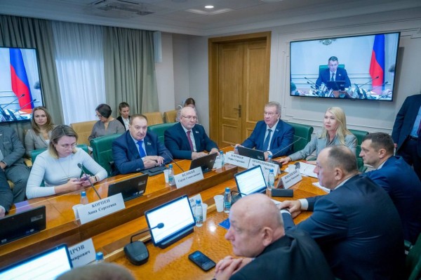 Совет Федерации поддержал инициативы Югры Совет Федерации поддержал инициативы Югры