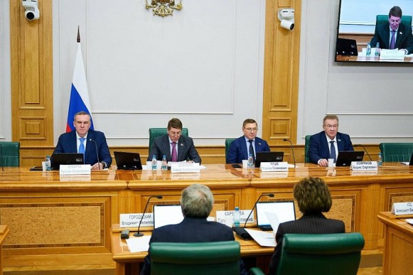 В Совете Федерации высоко оценили работу команды губернатора Югры В Совете Федерации высоко оценили работу команды губернатора Югры