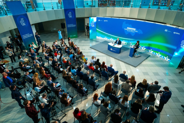 Губернатор ХМАО на пресс-конференции рассказал о решениях в настоящем и планах на будущее Губернатор ХМАО на пресс-конференции рассказал о решениях в настоящем и планах на будущее