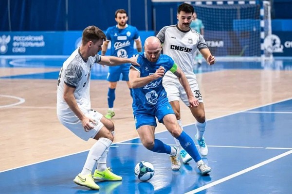 Сургутский «Факел» вырвал путевку в четвертьфинал Кубка России по мини-футболу