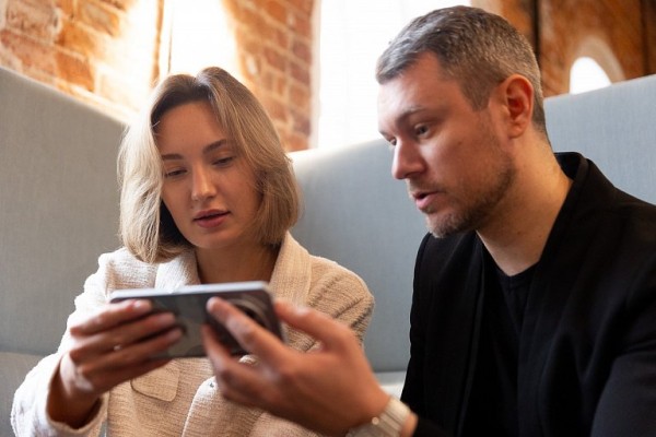 В ХМАО интерес к нейросетям вырос среди людей старше 55 лет В ХМАО интерес к нейросетям вырос среди людей старше 55 лет