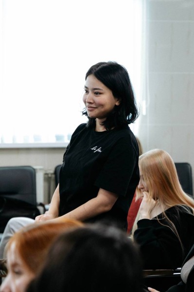 Руководитель следственного отдела по городу Сургуту Владимир Петрович Ермолаев выступил перед студентами Института государства и права Сургутского государственного университета по приглашению студенческого научного общества