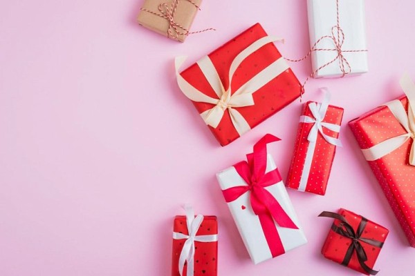 Не просто сюрприз: Искусство выбирать подарки в Новосибирске