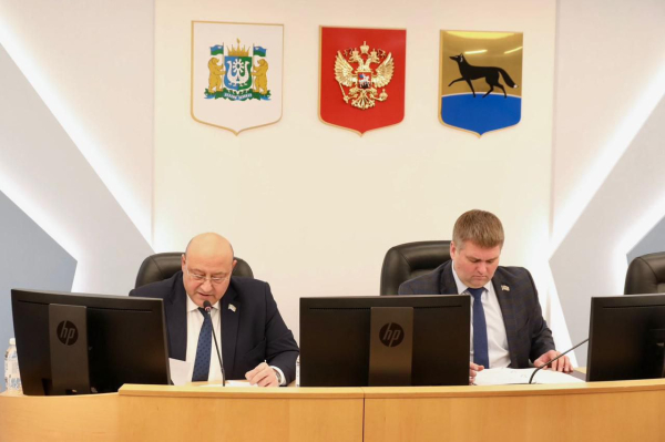 Сегодня в Думе города работала делегация Думы Нижневартовска: заместитель Председателя Думы Наталья Зяблицкая и председатели комитетов Сегодня в Думе города работала делегация Думы Нижневартовска: заместитель Председателя Думы Наталья Зяблицкая и председатели комитетов