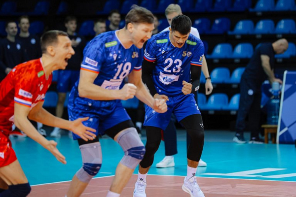 Сургутские волейболисты одержал первую домашнюю победу в сезоне Сургутские волейболисты одержал первую домашнюю победу в сезоне