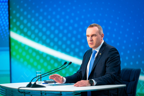 Губернатор ХМАО на пресс-конференции рассказал о решениях в настоящем и планах на будущее Губернатор ХМАО на пресс-конференции рассказал о решениях в настоящем и планах на будущее