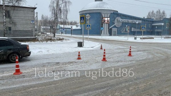Молодая автоледи не пропустила ребенка на пешеходном переходе в Югре Молодая автоледи не пропустила ребенка на пешеходном переходе в Югре