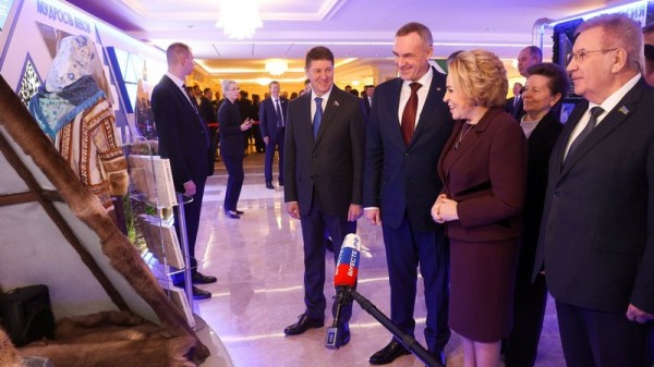 Чем гордится Югра? Регион представил все самое лучшее на выставке в Совфеде