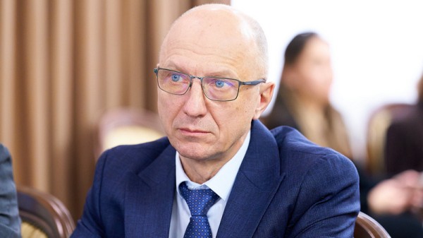 В Югре назначили нового директора департамента экономического развития В Югре назначили нового директора департамента экономического развития