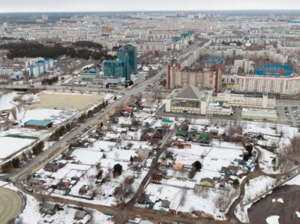 Претензии ФАС по конкурсу о застройке ядра центра Сургута касаются &laquo;Петрушки&raquo; и набережной