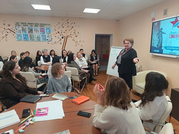 В Сургутском районе педагоги прошли интенсив «От высокой эффективности – к успеху» В Сургутском районе педагоги прошли интенсив «От высокой эффективности – к успеху»