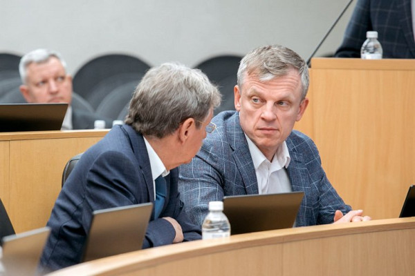 Прокуратура попыталась лишить полномочий депутата Сургута Василия Птицына