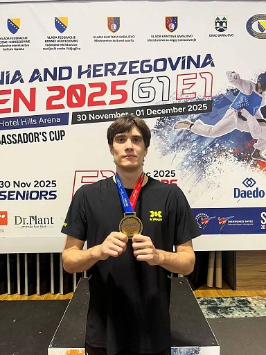 Спортсмен из Сургутского района стал чемпионом турнира тхэквондо на Балканах Спортсмен из Сургутского района стал чемпионом турнира тхэквондо на Балканах