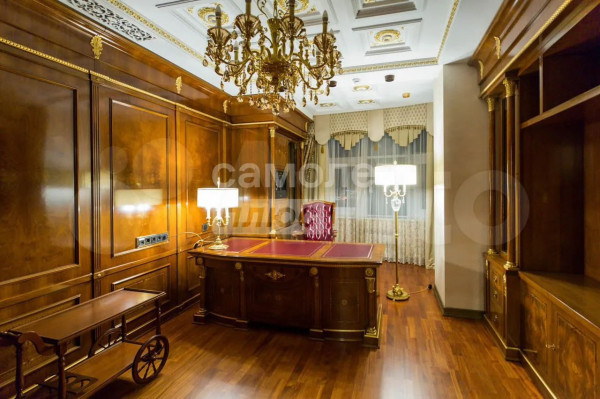 Квартиру дороже, чем у Долиной &mdash; продают в Сургуте