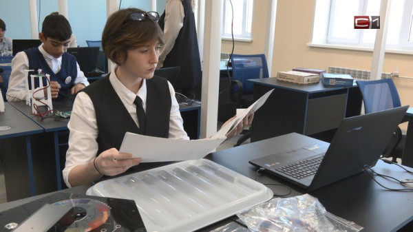 Педагогов в Югре будут поощрять за успехи учеников на региональных олимпиадах Педагогов в Югре будут поощрять за успехи учеников на региональных олимпиадах