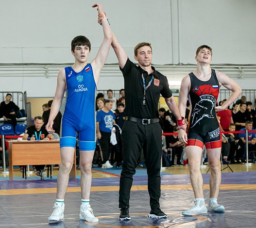 Турнир по греко‑римской борьбе в Сургуте объединил лучших спортсменов России Турнир по греко‑римской борьбе в Сургуте объединил лучших спортсменов России