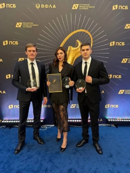 Сургутяне получили «Золотую шиповку» Сургутяне получили «Золотую шиповку»