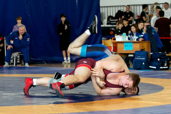 Турнир по греко‑римской борьбе в Сургуте объединил лучших спортсменов России Турнир по греко‑римской борьбе в Сургуте объединил лучших спортсменов России