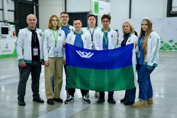 Студенты из Сургута завоевали бронзу на всероссийском финале «Профессионалов» Студенты из Сургута завоевали бронзу на всероссийском финале «Профессионалов»