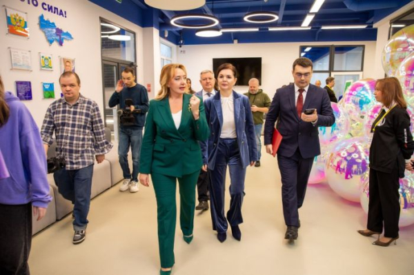 Сургутский институт экономики, управления и права открыл новый корпус к 95-летию Югры Сургутский институт экономики, управления и права открыл новый корпус к 95-летию Югры