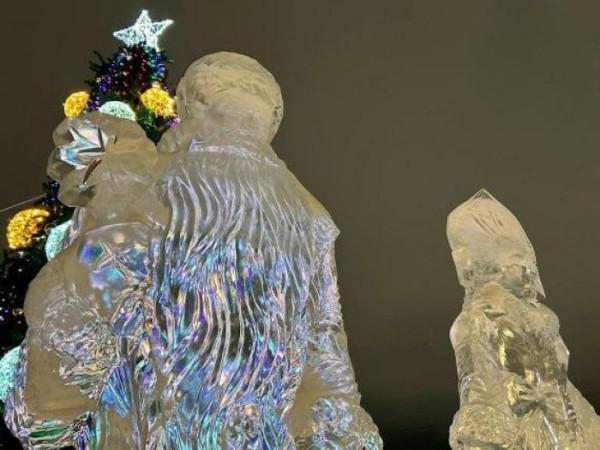 ​С Новым годом, дорогие читатели!