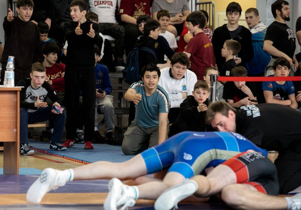 Турнир по греко‑римской борьбе в Сургуте объединил лучших спортсменов России Турнир по греко‑римской борьбе в Сургуте объединил лучших спортсменов России