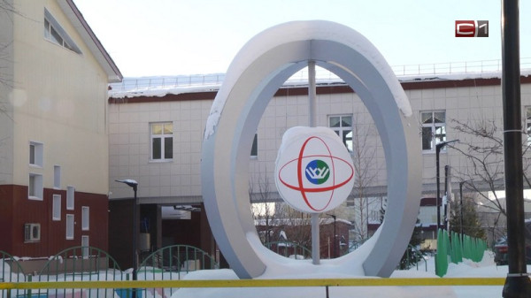 Сургутские врачи помогли пассажиру во время полета в Дубай