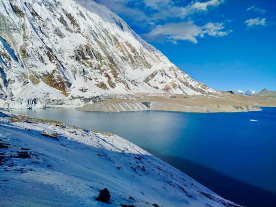 Сургутские врачи спасли пассажира в самолете и покорили перевал в Гималаях Сургутские врачи спасли пассажира в самолете и покорили перевал в Гималаях