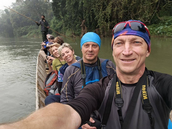 Сургутские врачи спасли пассажира в самолете и покорили перевал в Гималаях Сургутские врачи спасли пассажира в самолете и покорили перевал в Гималаях