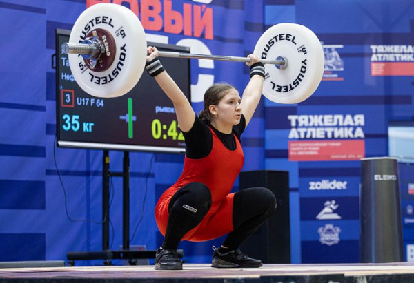 Лучшие тяжелоатлеты России померились силой в Сургутском районе Лучшие тяжелоатлеты России померились силой в Сургутском районе